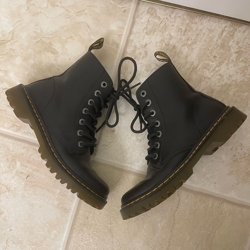 Doc martens luana matte black boots